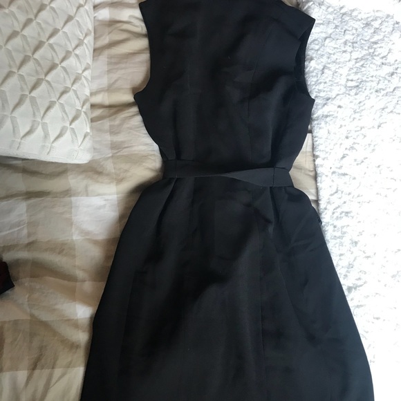 Sleeveless Suit Dress/Wrap - Picture 3 of 4